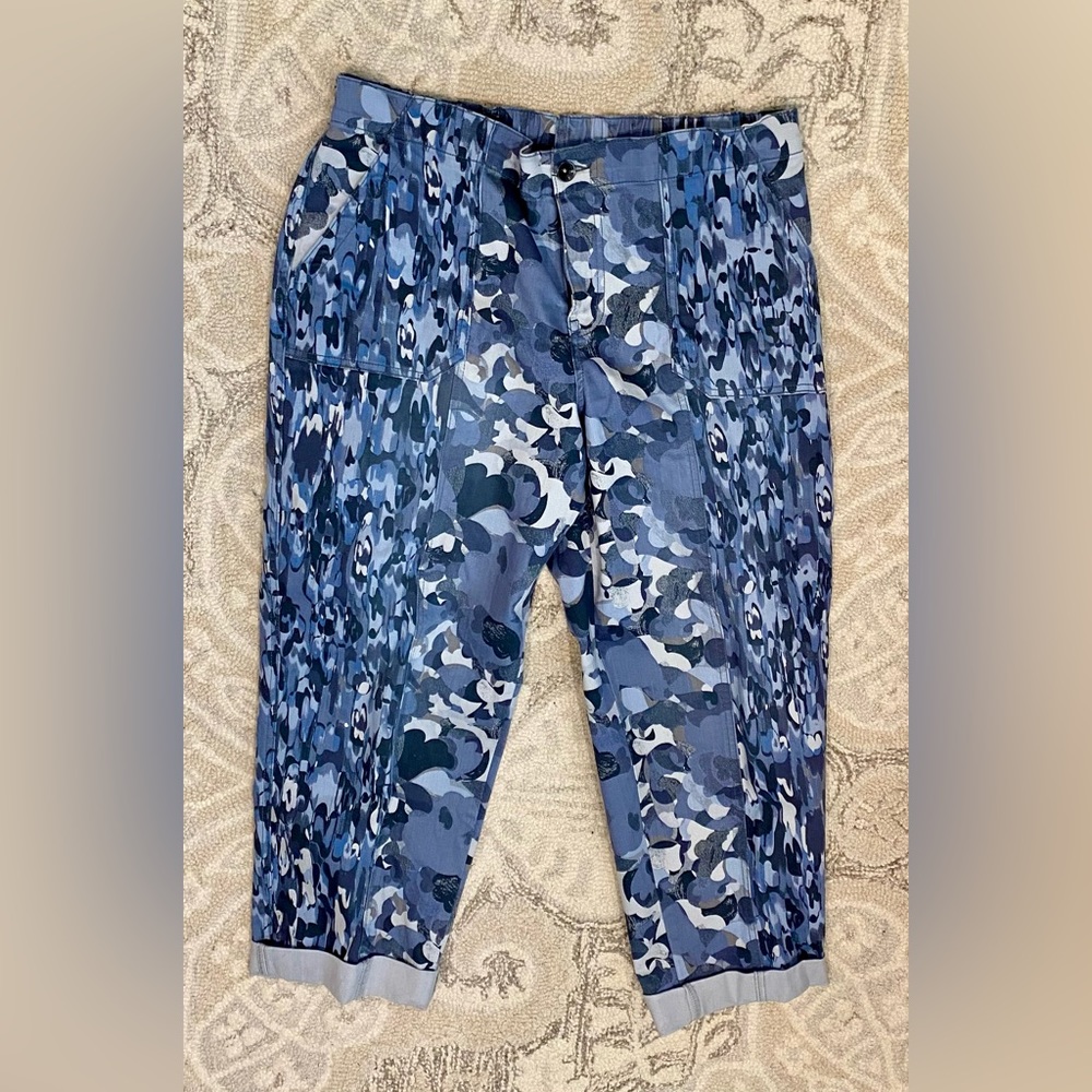 LOGO by Lori Goldstein Blue Camo Cuffed Cropped Jean